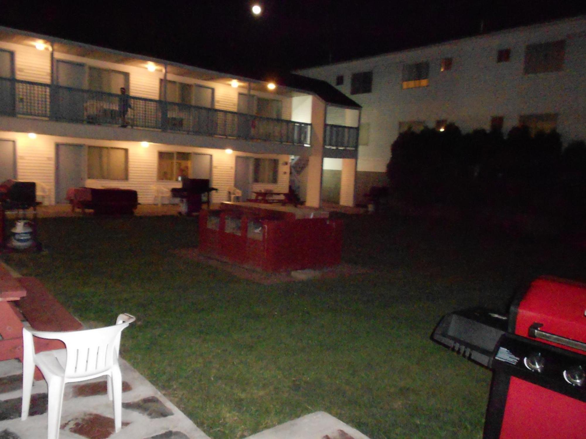 Flagship Motorcourt Motel แฮมป์ตัน ภายนอก รูปภาพ